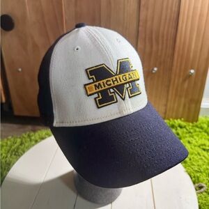 Vintage Michigan‎ Fitted Hat